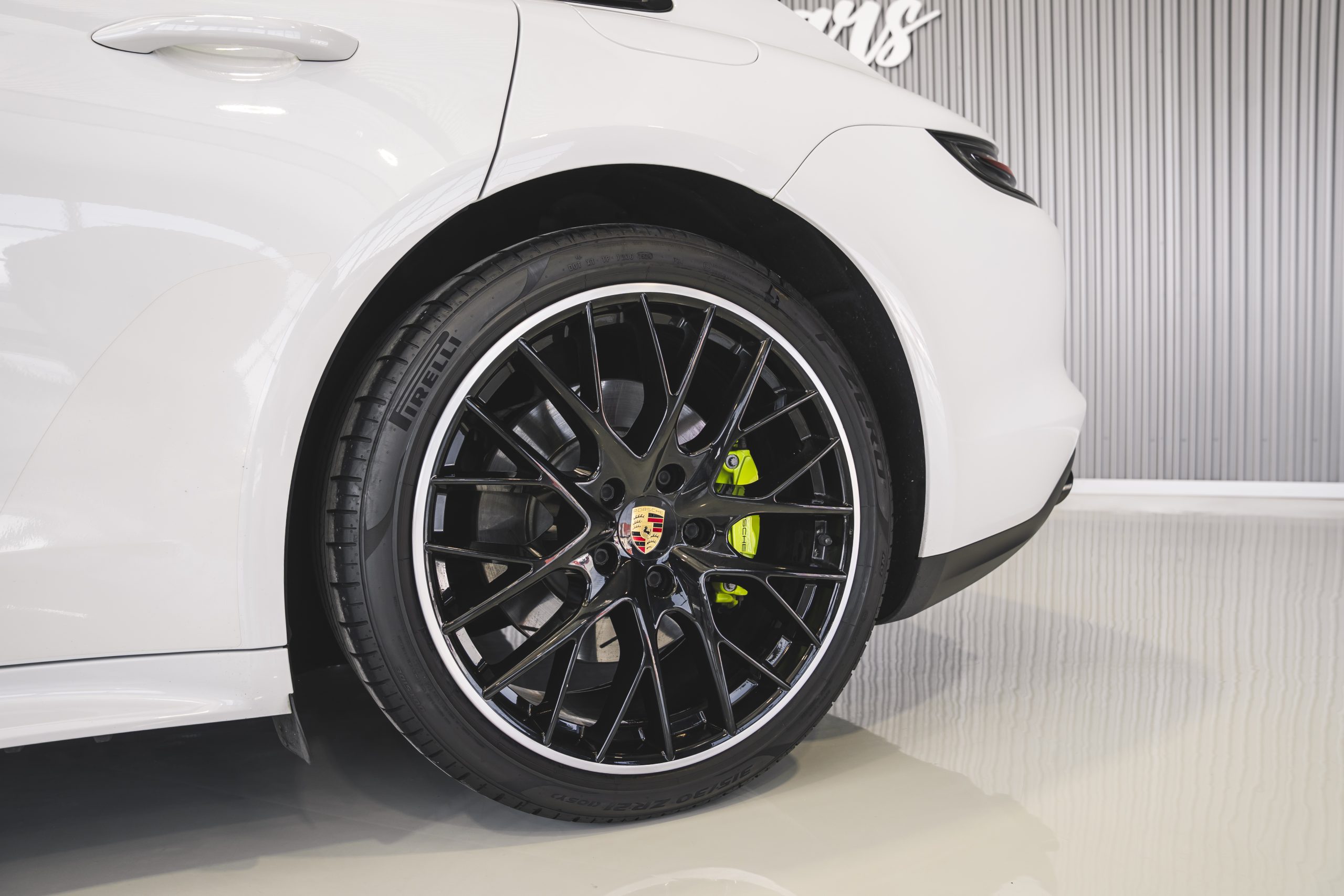 FULLCARS-17